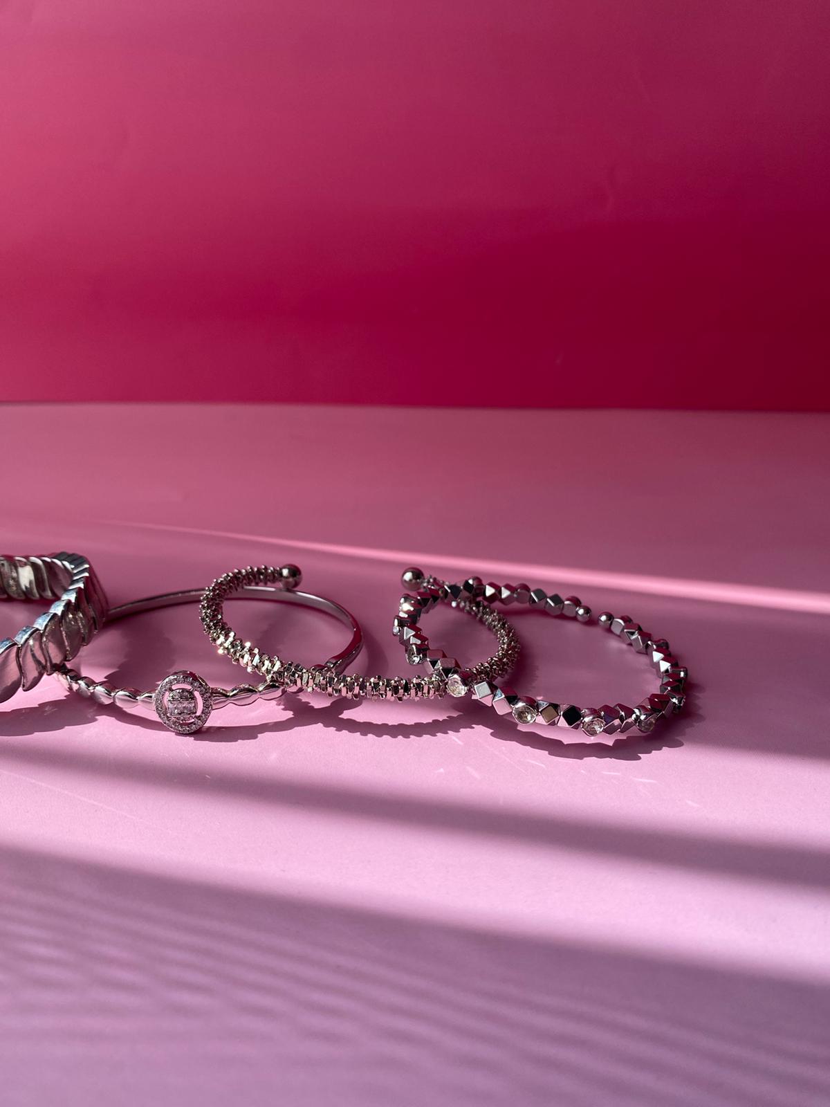 VIP Boncuk Taşlı Kelepçe - Görsel 4