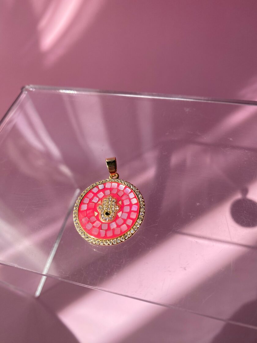 VIP Fatma'nın Eli Pembe Charm - Görsel 2