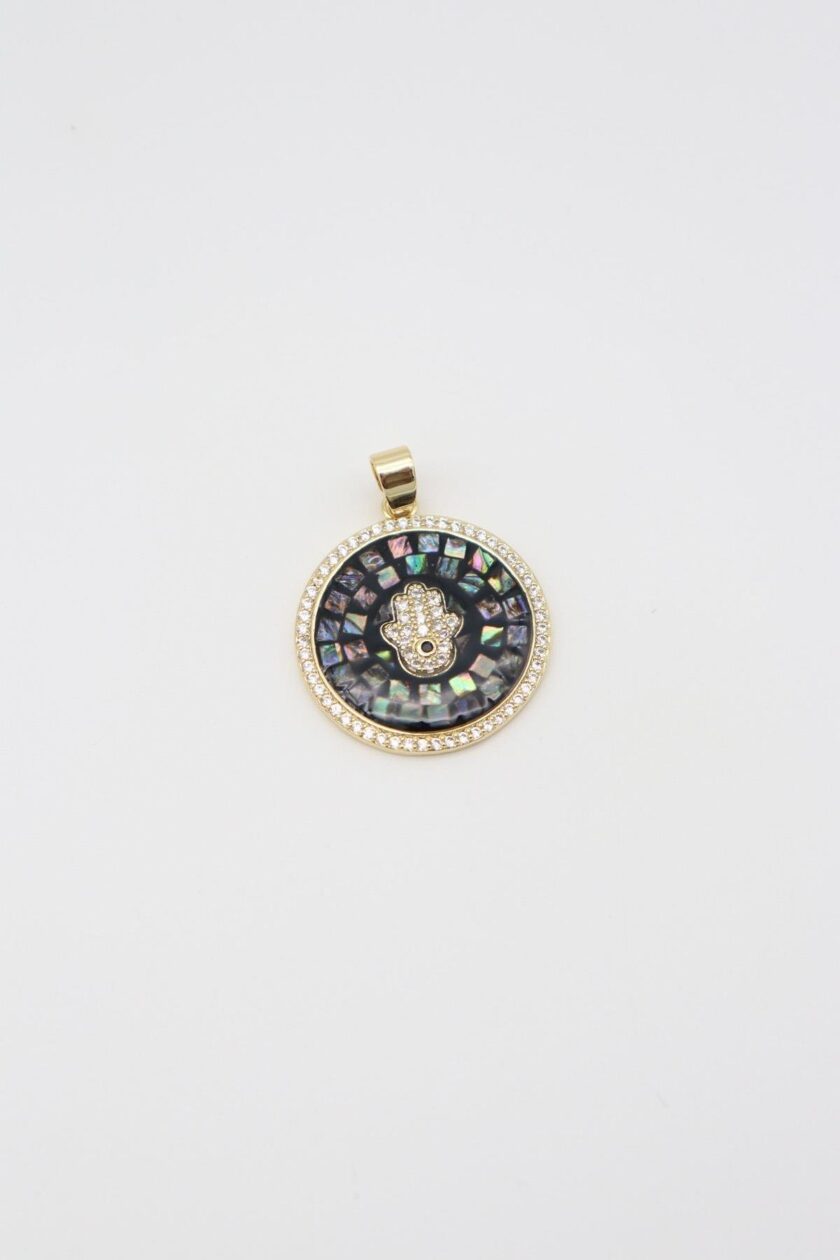 VIP Fatma'nın Eli Charm