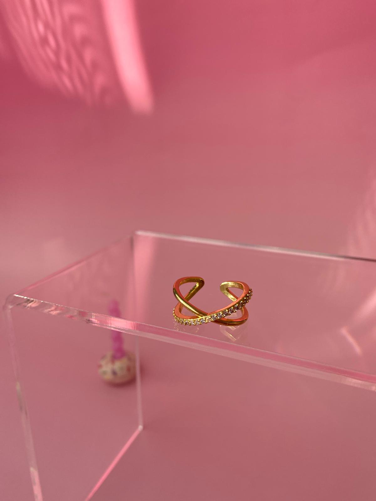 Çelik İnce Taşlı Yüzük