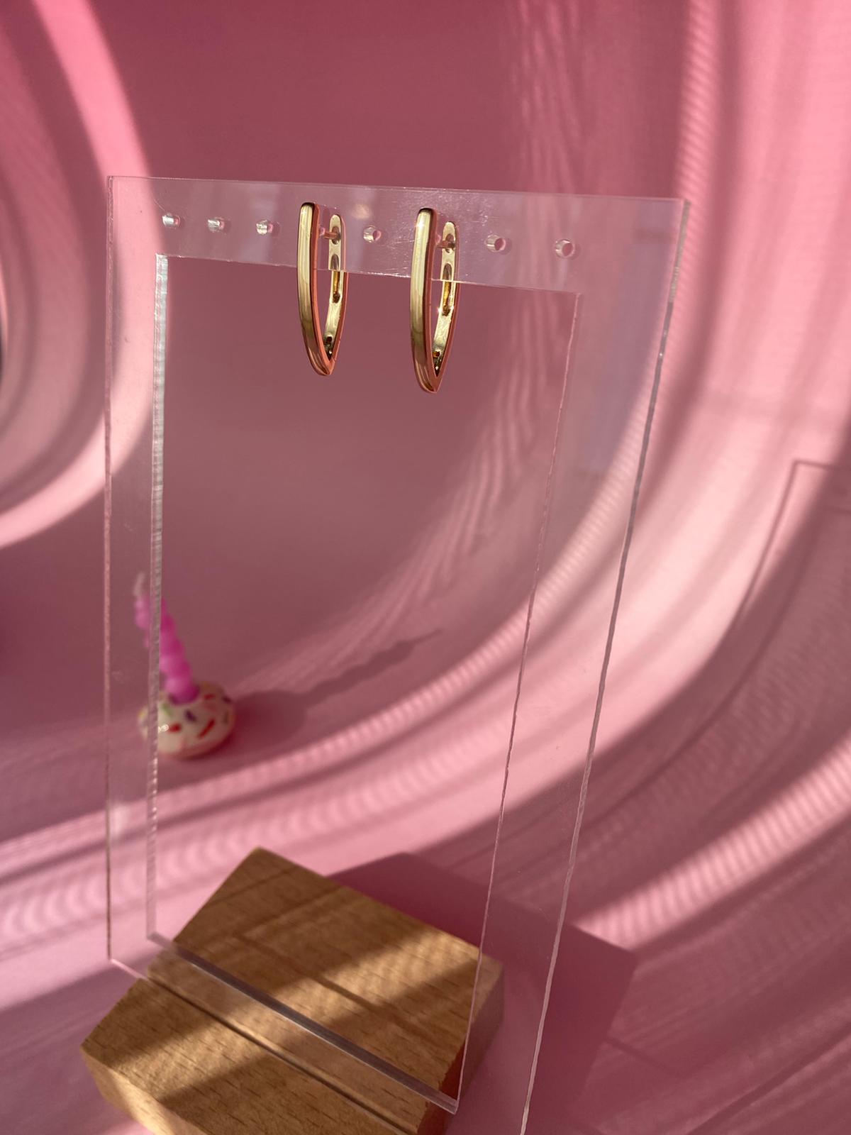 VIP V Oval Model Küpe - Görsel 3