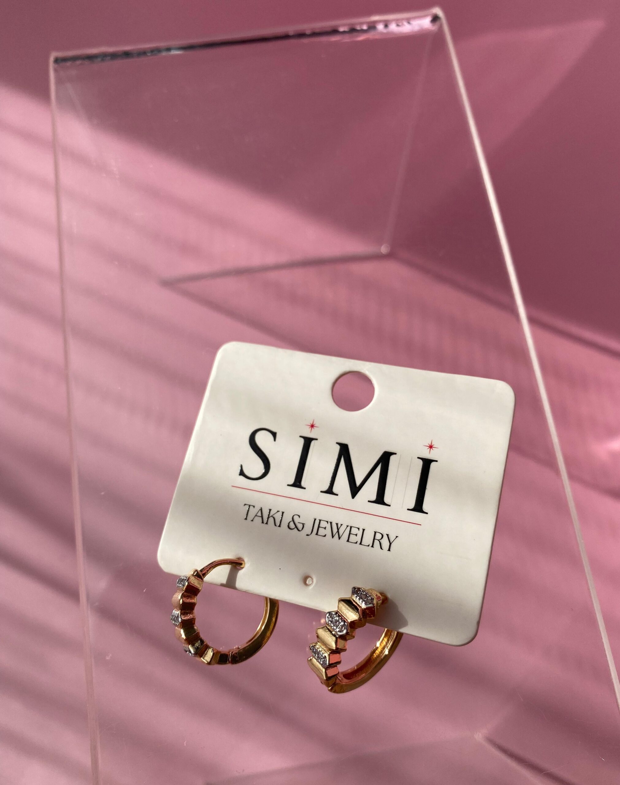 VIP Gold Taşlı Orta Boy Küpe - Görsel 2