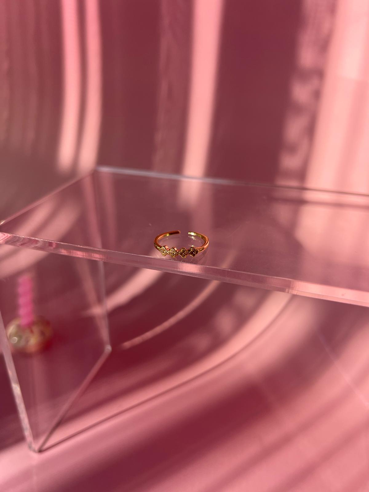 Çelik Gold Yonca Serçe Parmak Yüzük