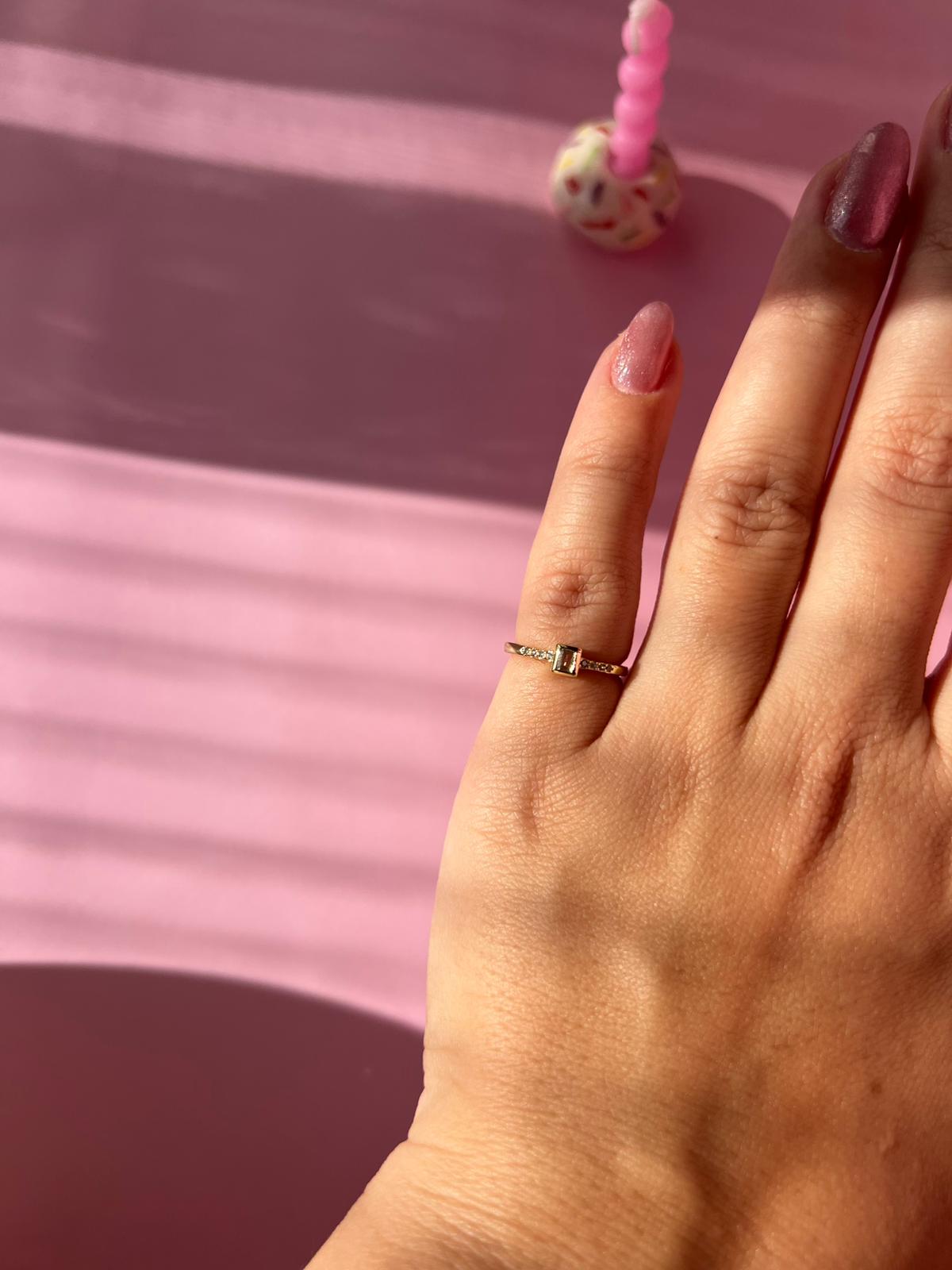 Çelik Minik Tek Taş Gold Serçe Parmak Yüzük - Görsel 2