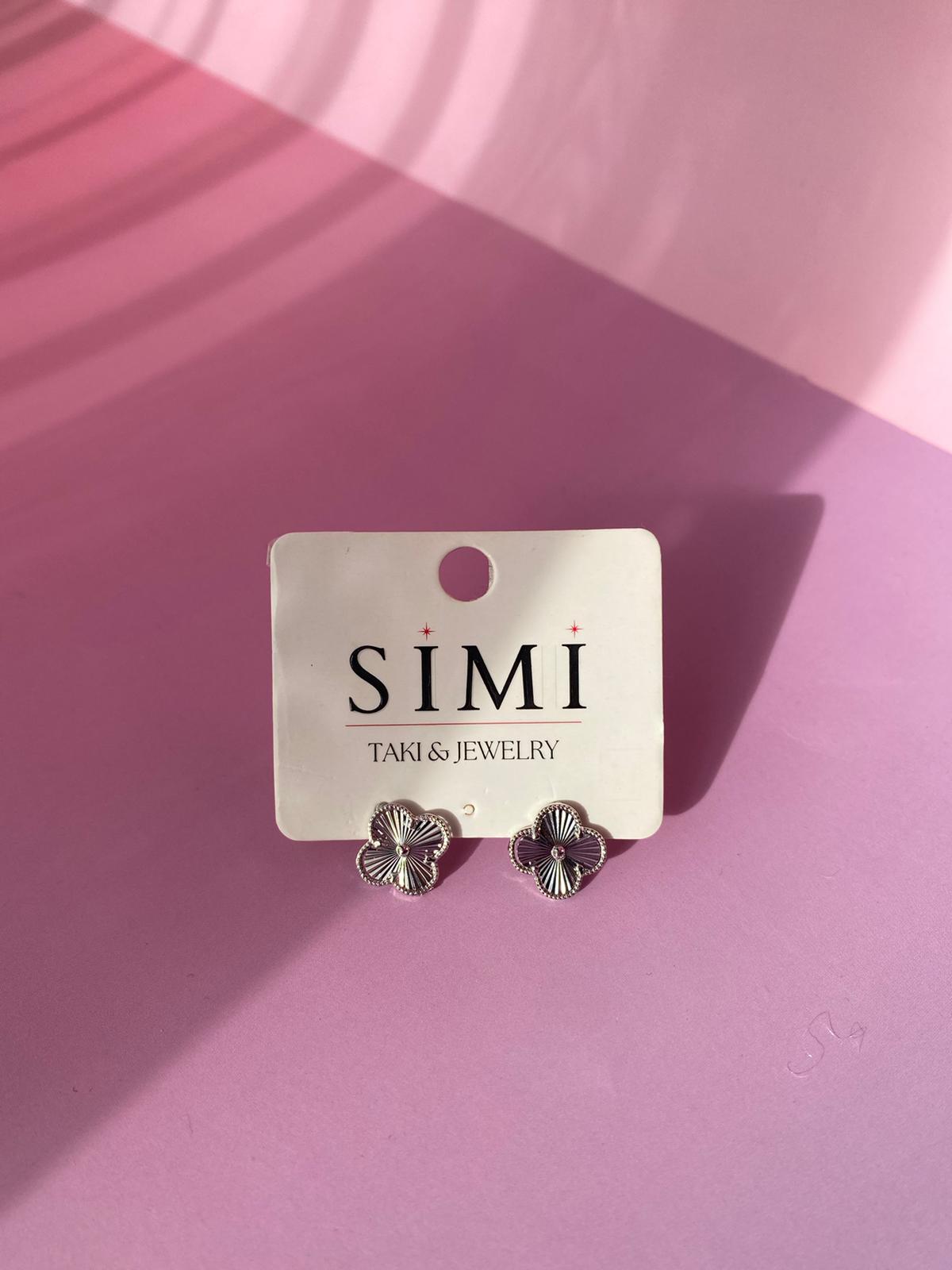 VIP Gümüş Renk Yonca Model Küpe