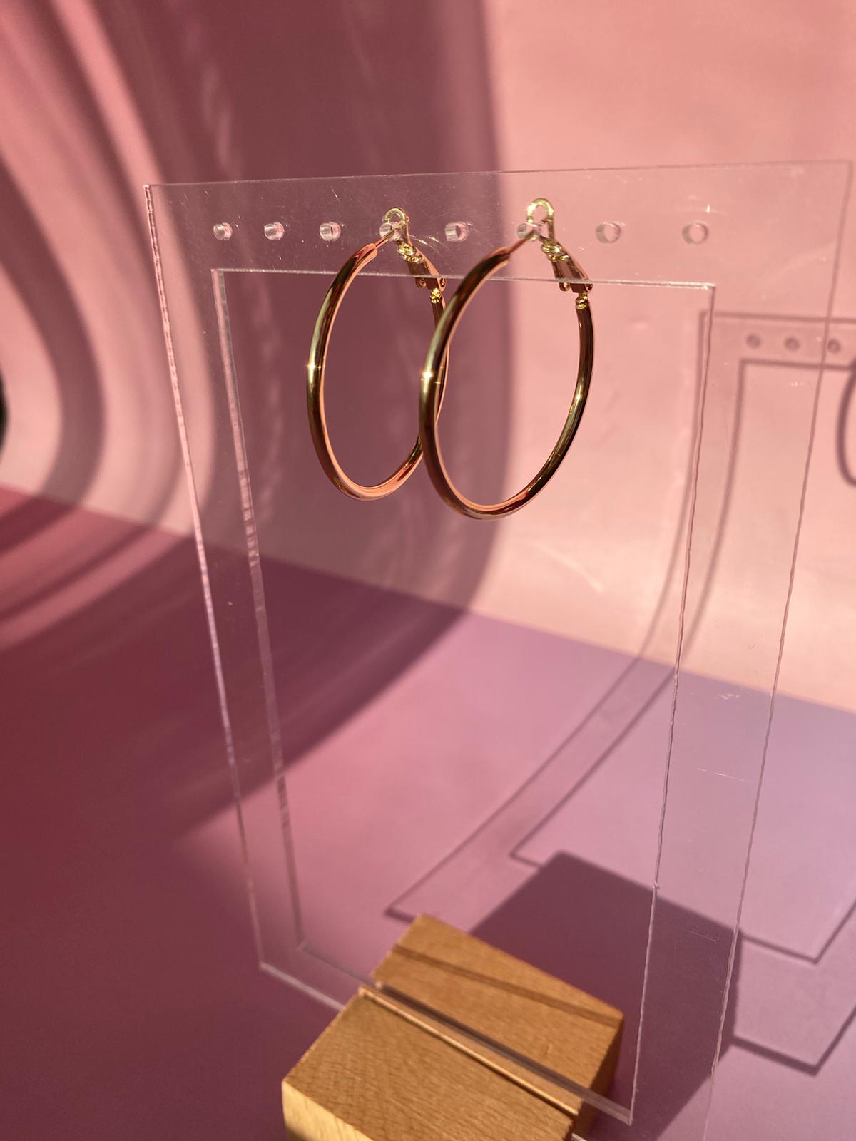 VIP İnce Büyük Boy Halka Küpe - Görsel 4