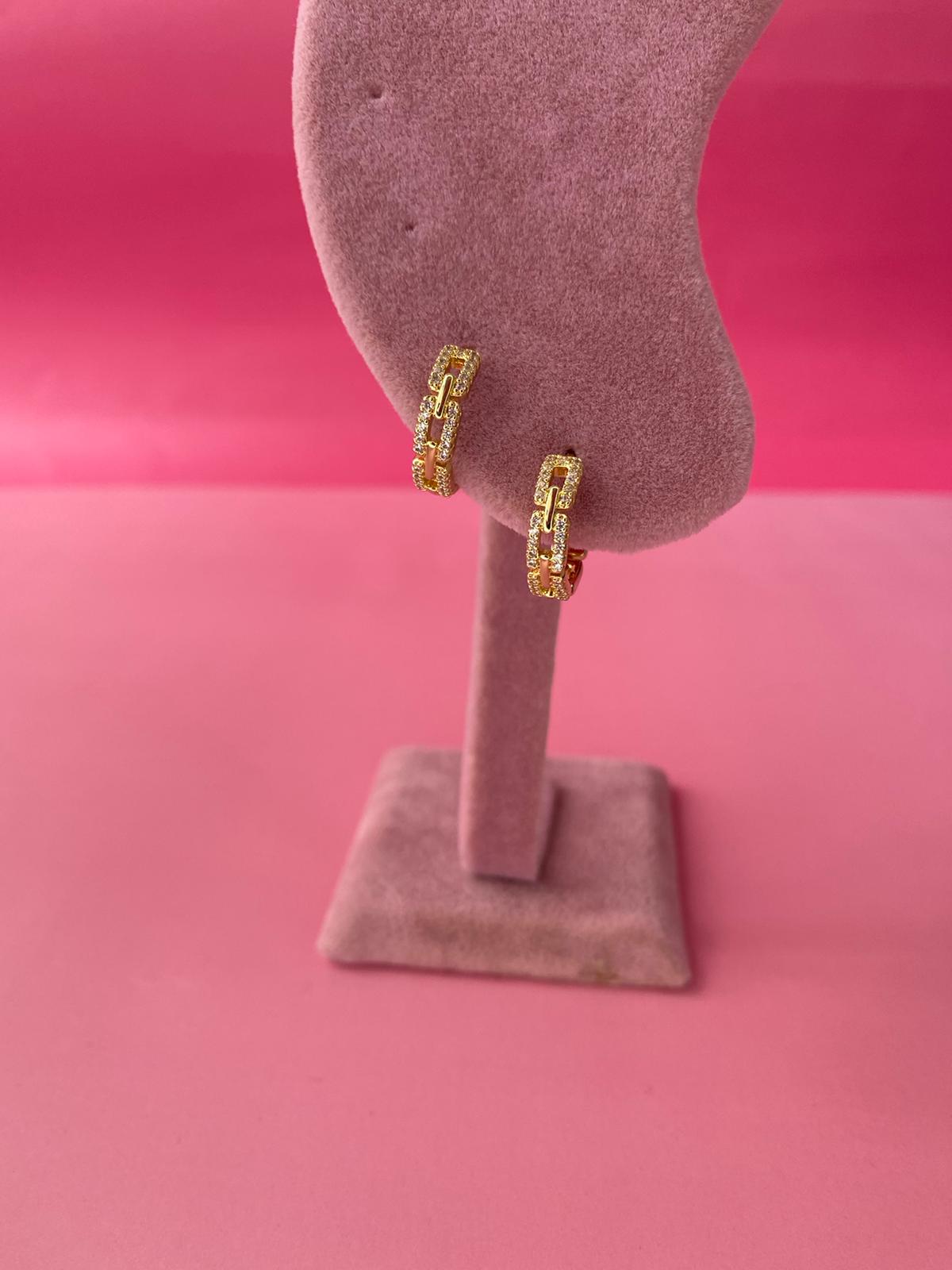 VIP Kare Taşlı Gold Küçük Boy Halka Küpe - Görsel 3