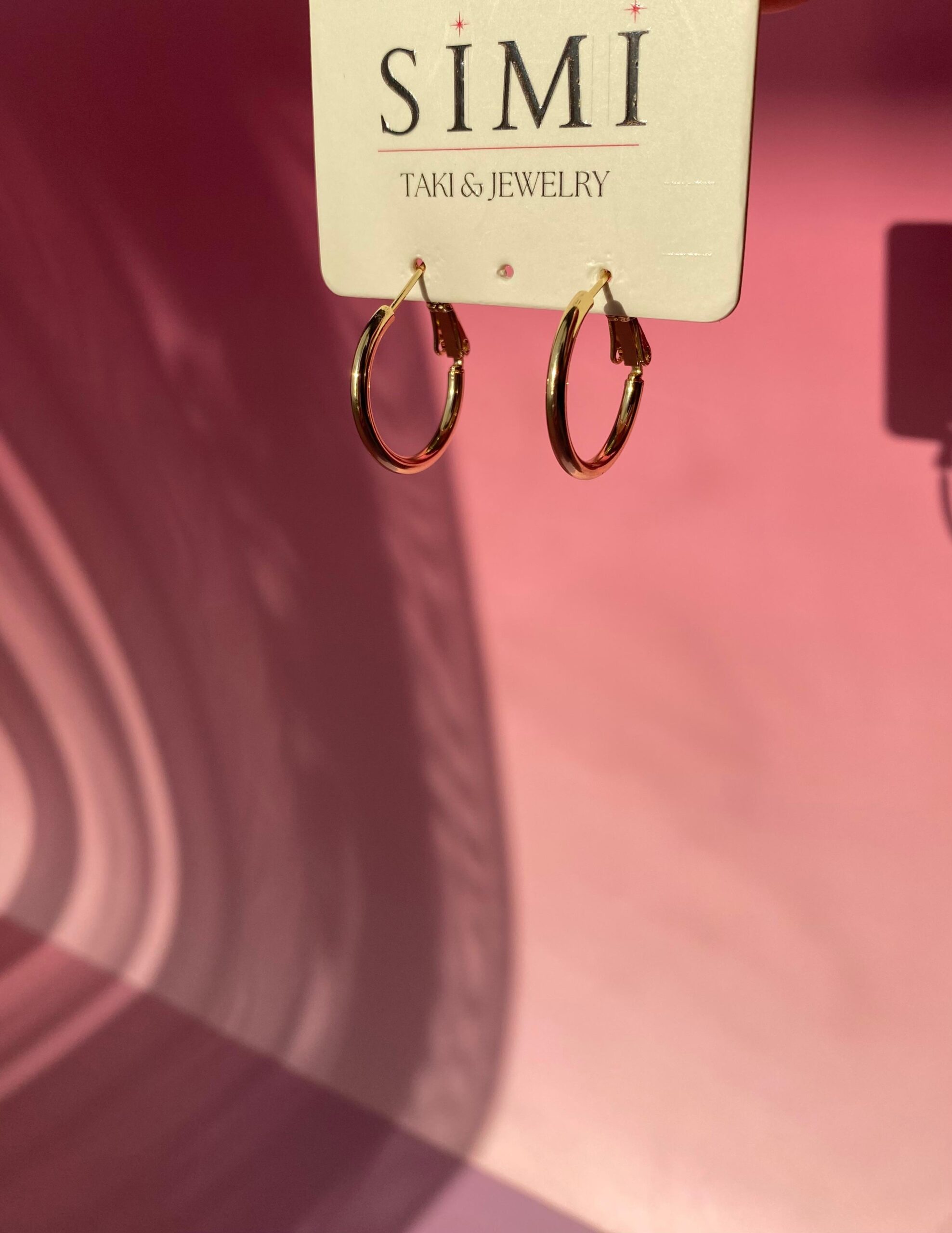 VIP İnce Model Küçük Boy Halka Küpe - Görsel 2