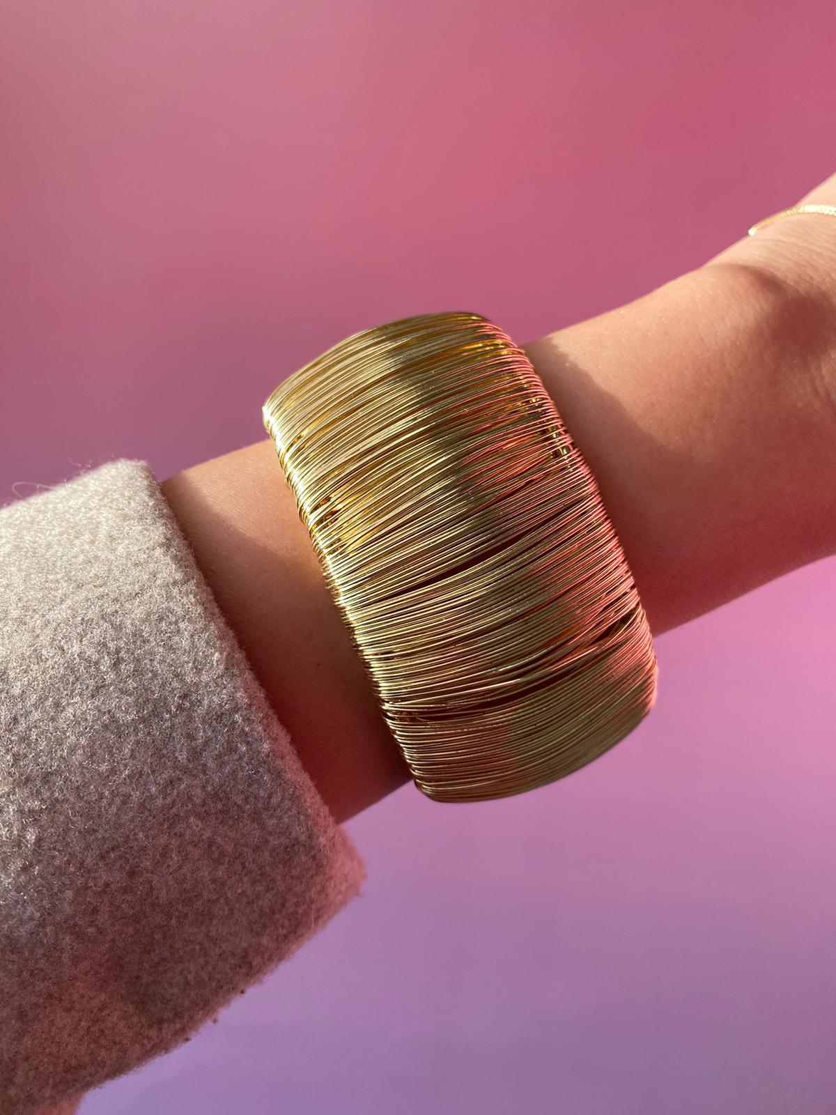 Gold Kalın Tel Model Kelepçe - Görsel 3