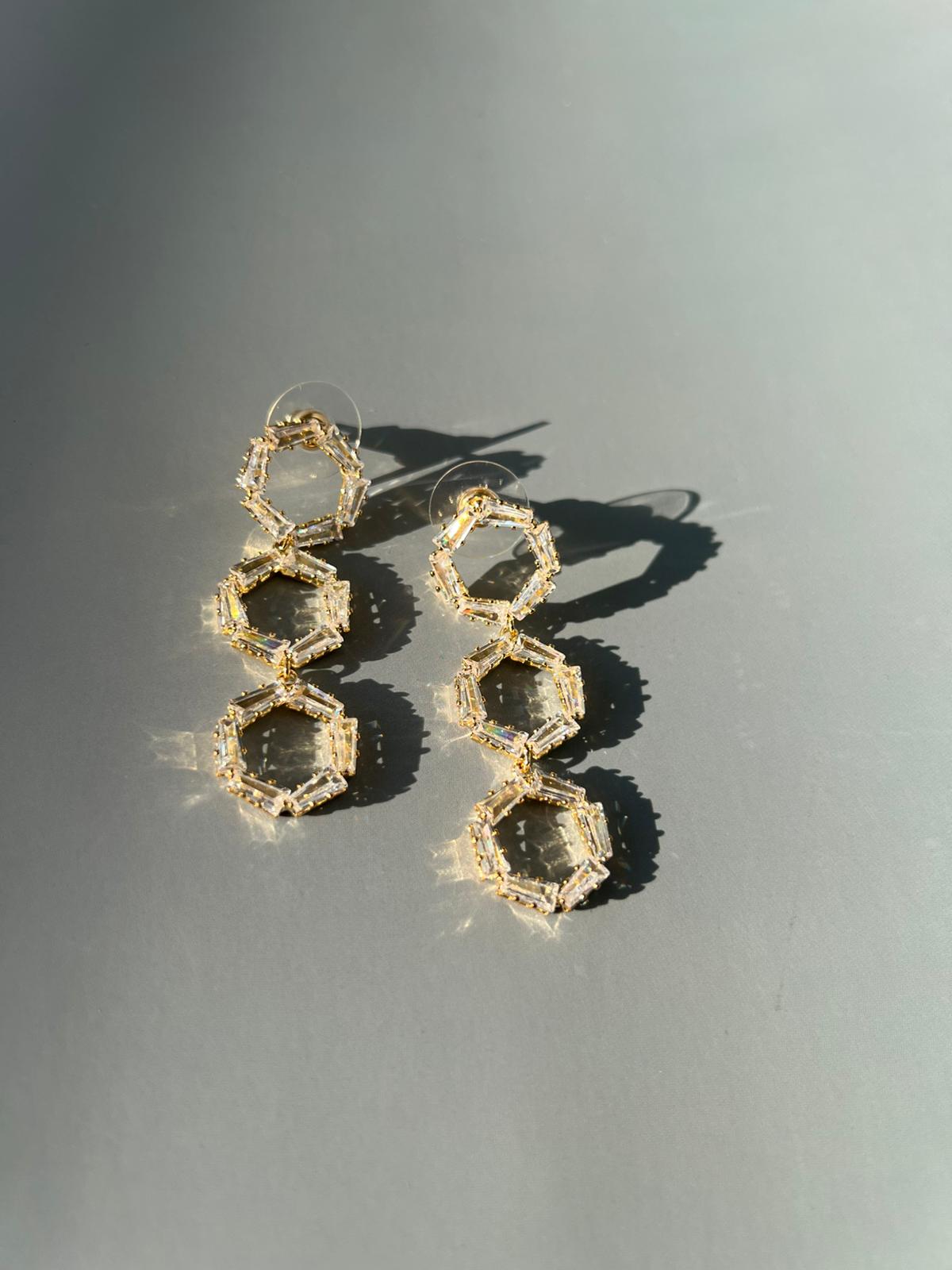 Baget Taşlı Sallantılı Büyük Küpe - Görsel 5