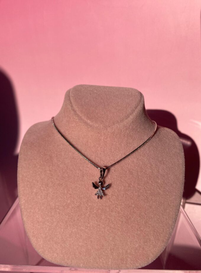 Silver Taşlı Melek Kolye