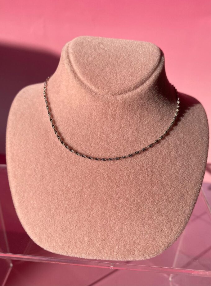 Silver İnce Burgu Kısa Zincir Kolye