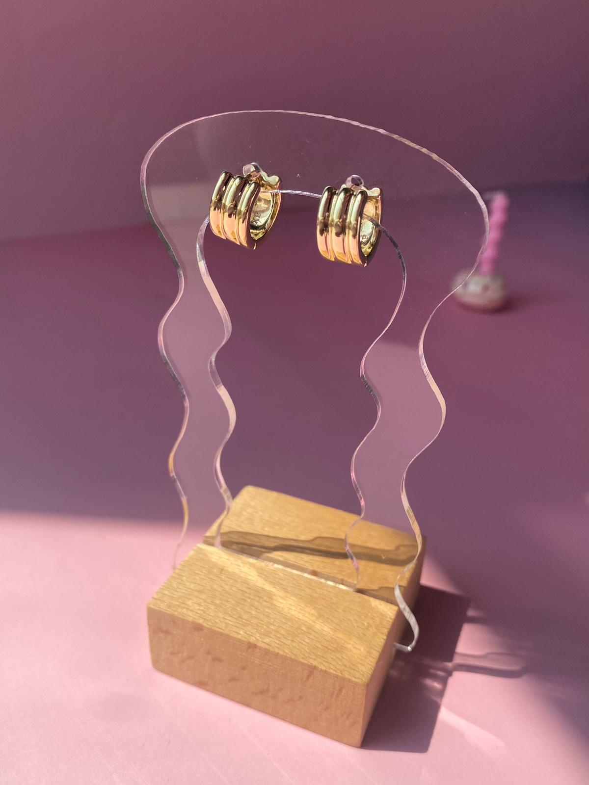 Elara Gold Hoop Küpe - Görsel 4