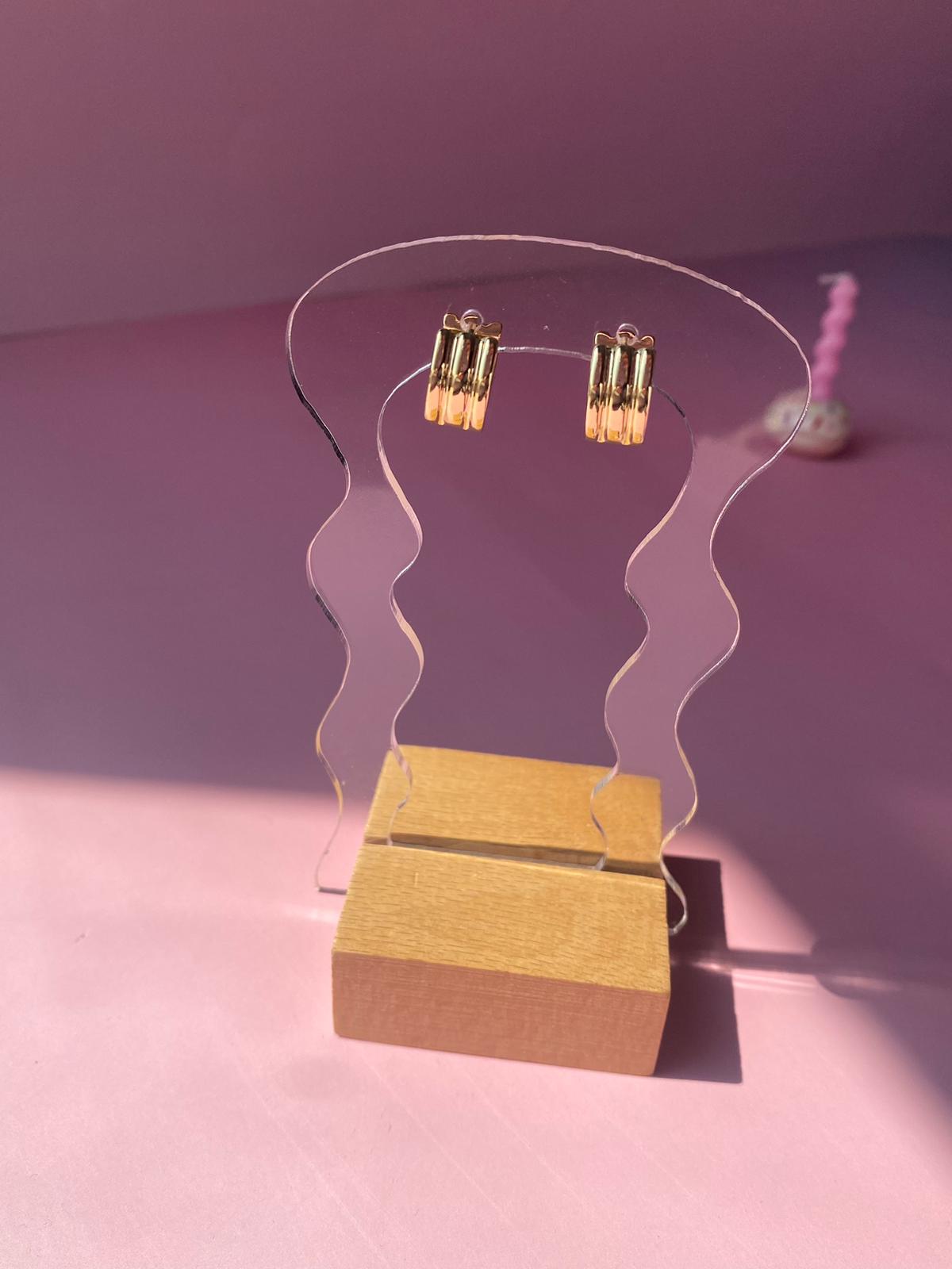 Elara Gold Hoop Küpe - Görsel 5